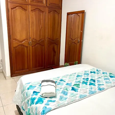 Exceptional Location Near Getsemani With 5 Bedrooms Apartamento