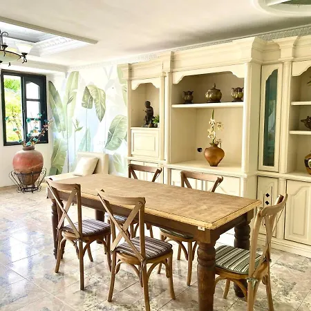 Exceptional Location Near Getsemani With 5 Bedrooms Apartamento *